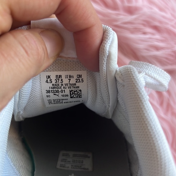 Puma Carina Sneakers - Picture 7 of 7